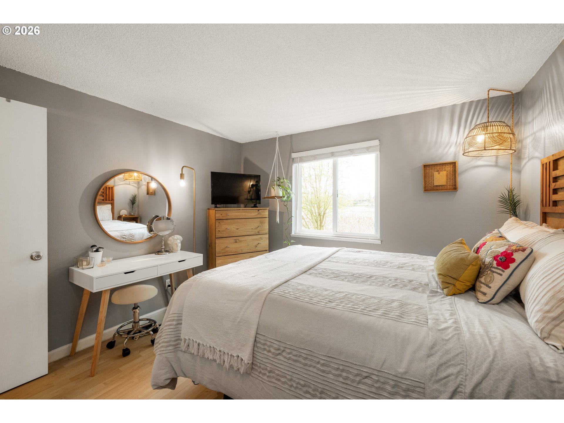 12608 Northwest Barnes Road, Unit 4 Portland, OR 97229 - Photo 16 of 37 Gallery Image 16
