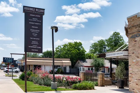 $575,000 | 2206 West 49th Street, Austin, TX 78756