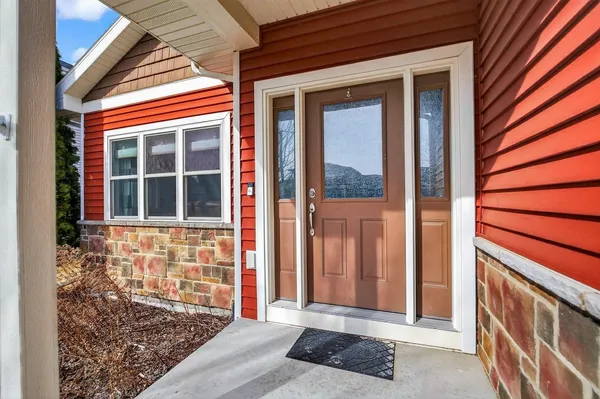 $657,900 | 9420 Stoneywood Boulevard, Middleton, WI 53562