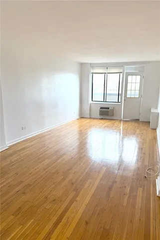 $339,000 | 2121 Shore Parkway, Unit 7M | Gravesend