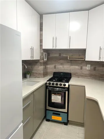 $339,000 | 2121 Shore Parkway, Unit 7M | Gravesend