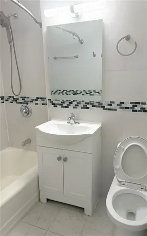 $339,000 | 2121 Shore Parkway, Unit 7M | Gravesend