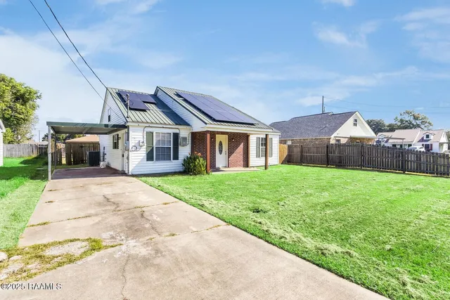 $169,000 | 102 Linares Street, Carencro, LA 70520