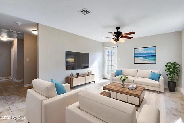 $169,000 | 102 Linares Street, Carencro, LA 70520