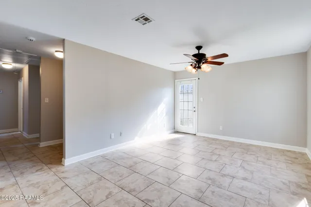 $169,000 | 102 Linares Street, Carencro, LA 70520