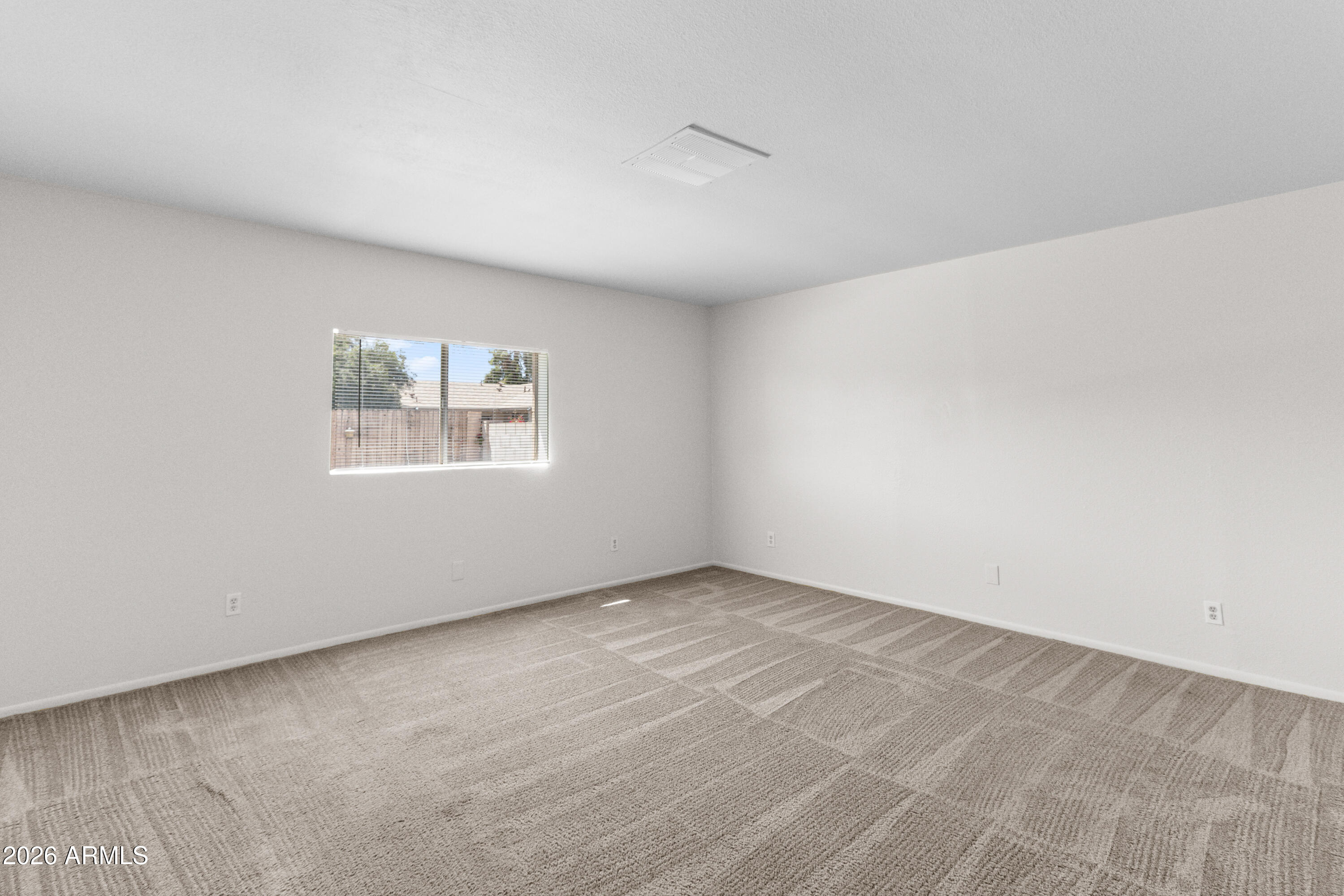 8825 West Roma Avenue Phoenix, AZ 85037 - Photo 14 of 21 Huge Master