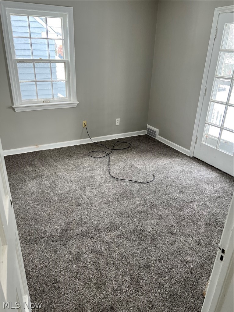 3663 Daleford Road Cleveland, OH 44120 - Photo 8 of 15