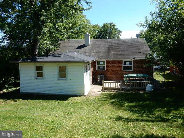 6934 Decatur Place Hyattsville, MD 20784 - Photo 14 of 15 Exterior (Rear)