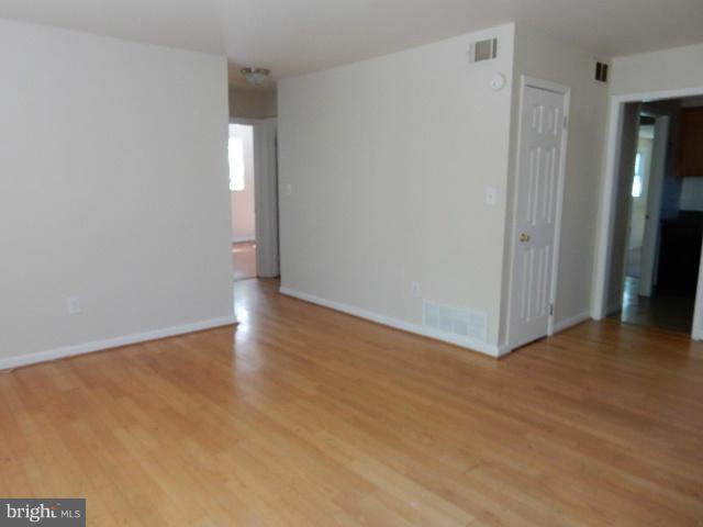 6934 Decatur Place Hyattsville, MD 20784 - Photo 4 of 15 Living Room