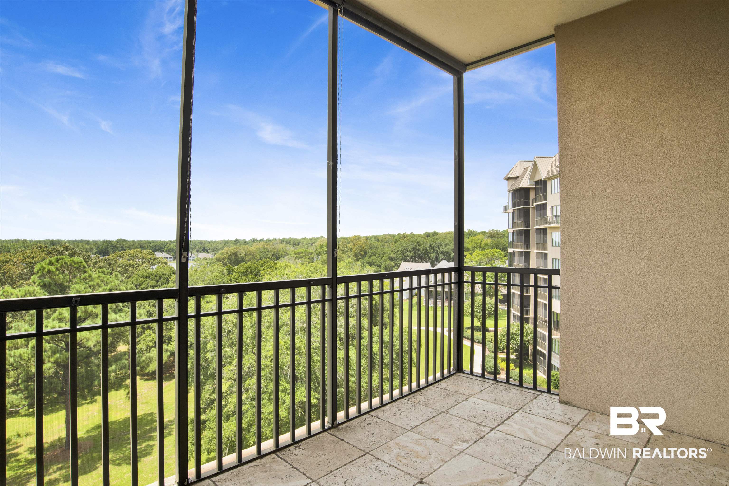 18269 Colony Drive, Unit 601 Fairhope, AL 36532 - Photo 4 of 47 View of unfurnished sunroom