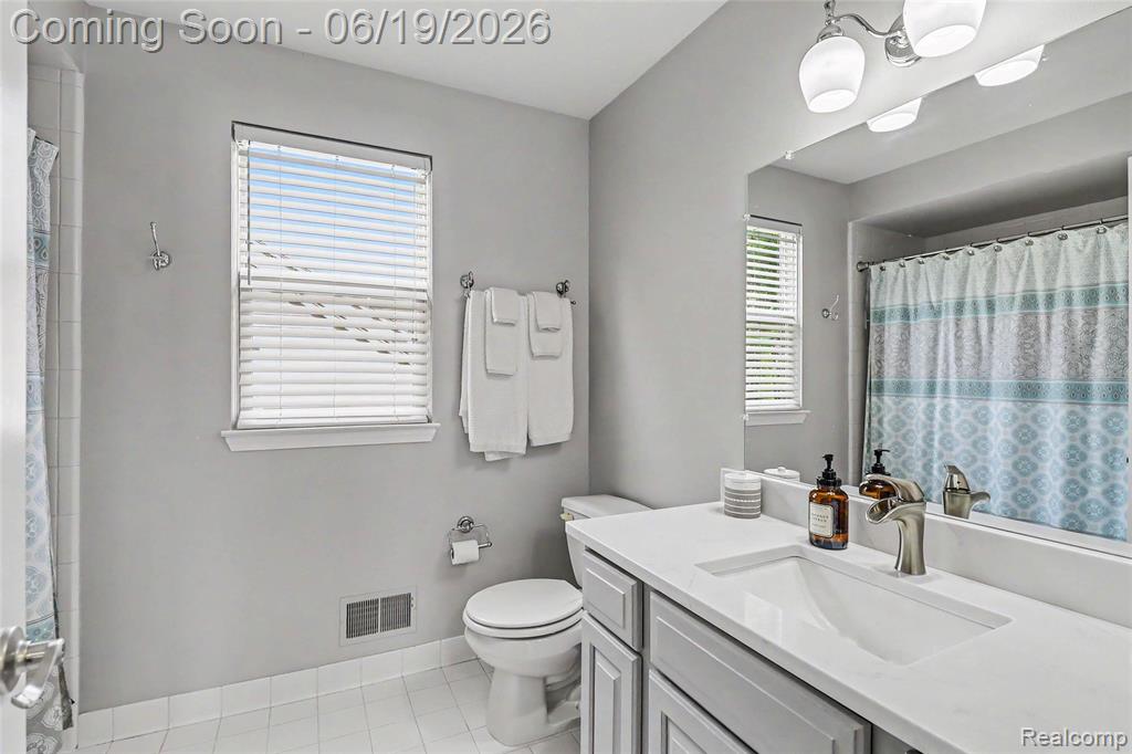 2548 Empire Court Rochester Hills, MI 48309 - Photo 31 of 40