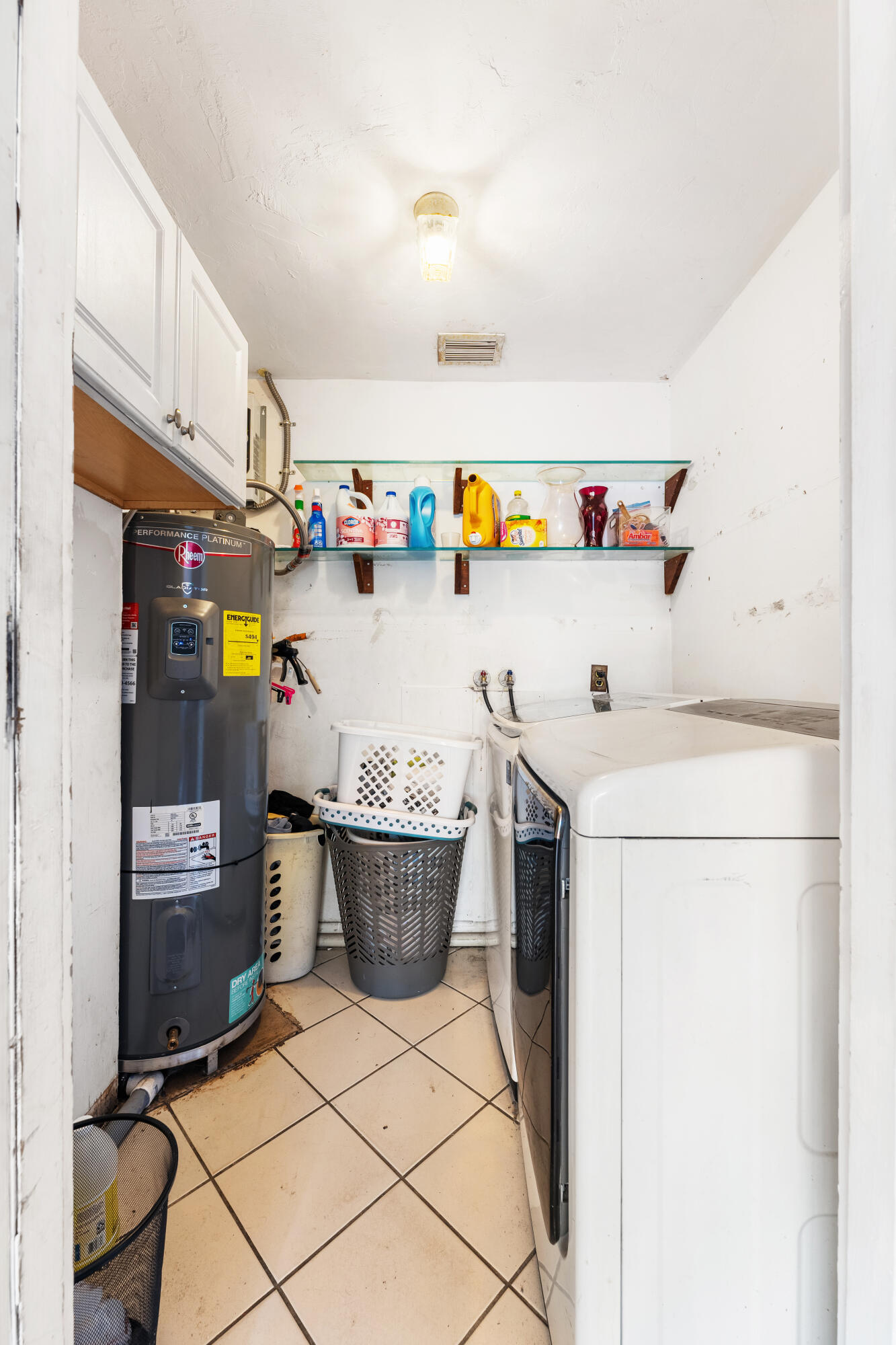 5833 Fair Green Road West Palm Beach, FL 33417 - Photo 26 of 45 Laundry Room
