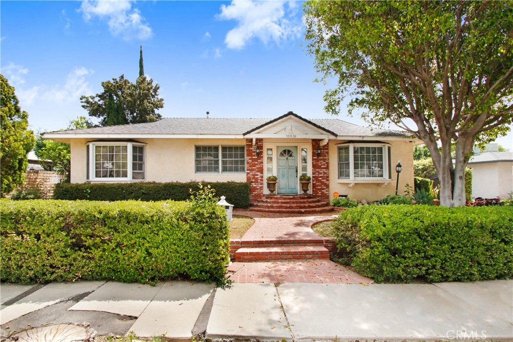 10936 Petit Avenue, Granada Hills, CA 91344 Compass