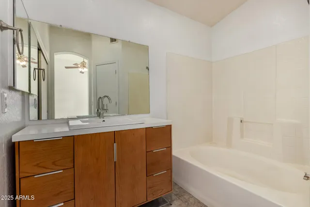 $1,800 | 8759 West Coronado Road, Phoenix, AZ 85037