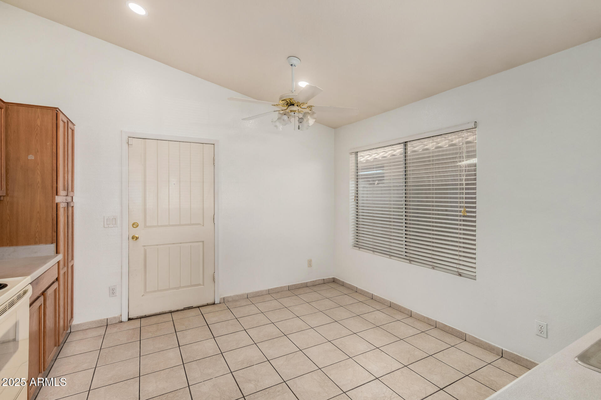 8759 West Coronado Road Phoenix, AZ 85037 - Photo 8 of 28 12 - Coronado