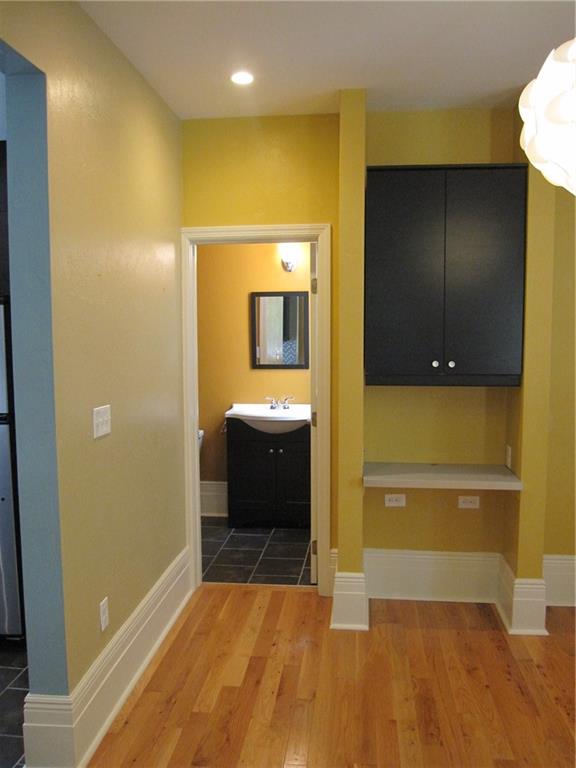 471 Oneida Street Pittsburgh, PA 15211 - Photo 8 of 30