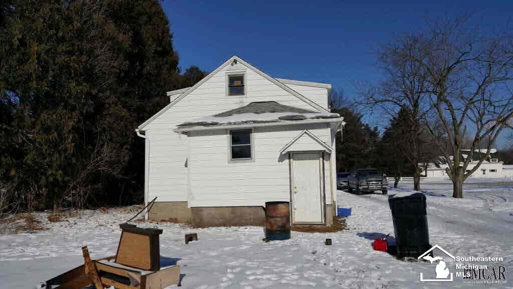 12909 South Custer Road Dundee, MI 48131 - Photo 5 of 9 21402124-4.JPG