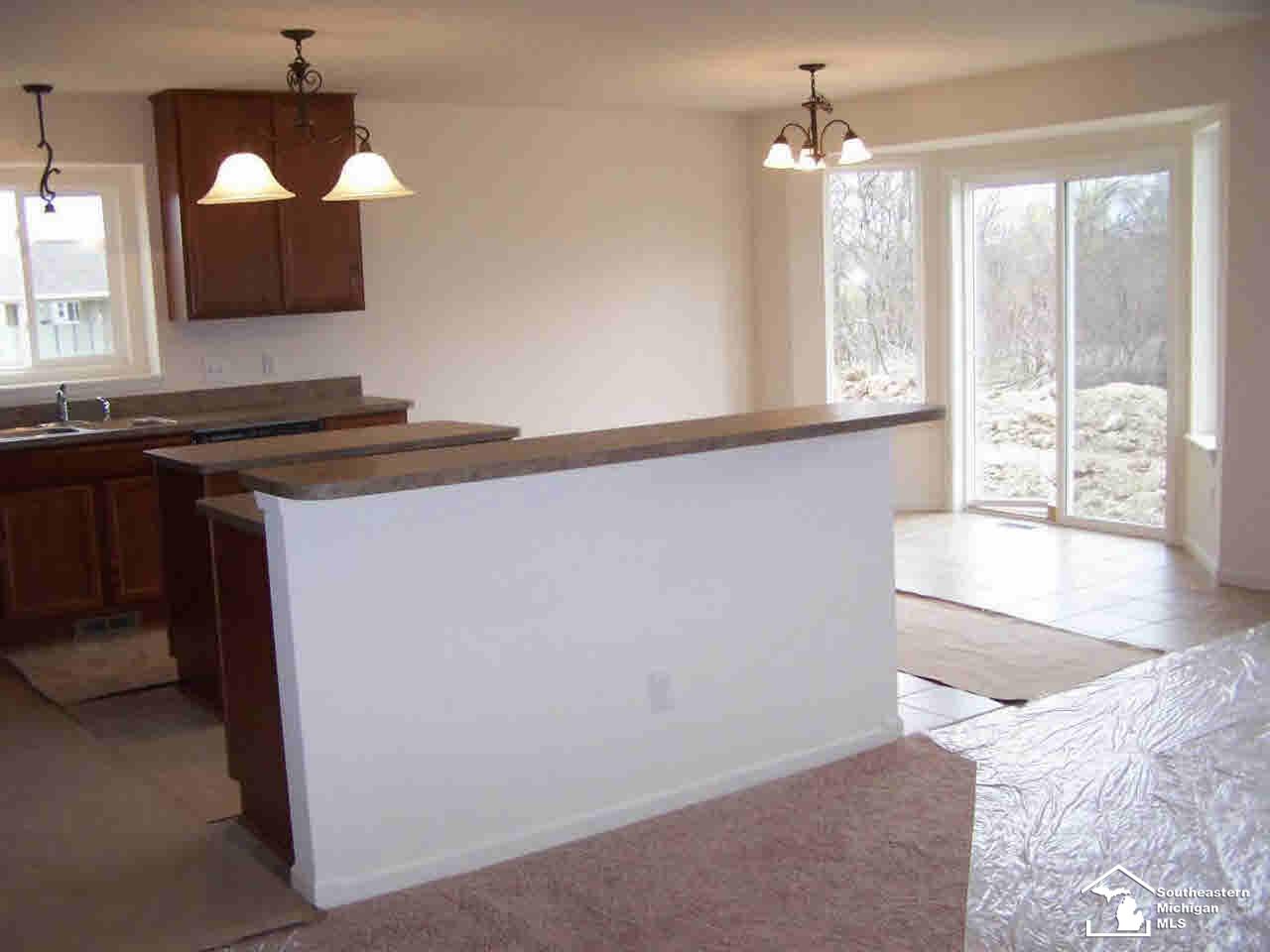9445 Maple Ridge Drive Newport, MI 48166 - Photo 5 of 14 20450972-4.JPG
