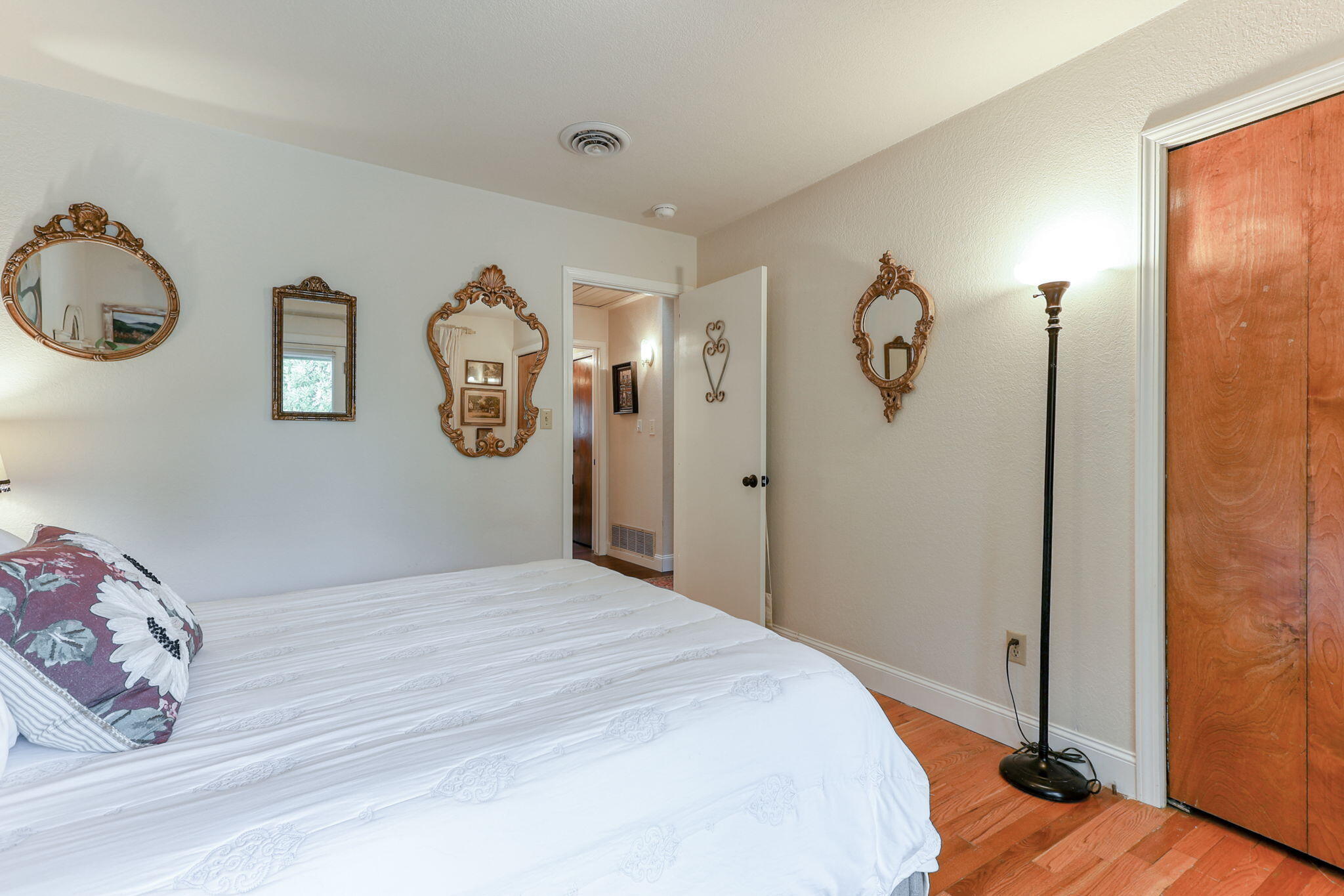 7077 Riata Drive Redding, CA 96002 - Photo 24 of 81 Bedroom 2
