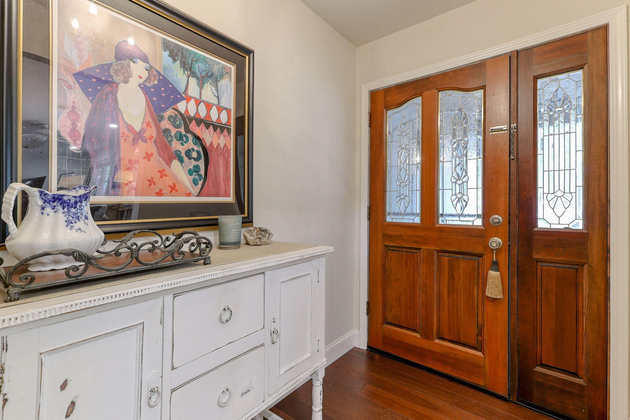7077 Riata Drive Redding, CA 96002 - Photo 3 of 81 Entrance
