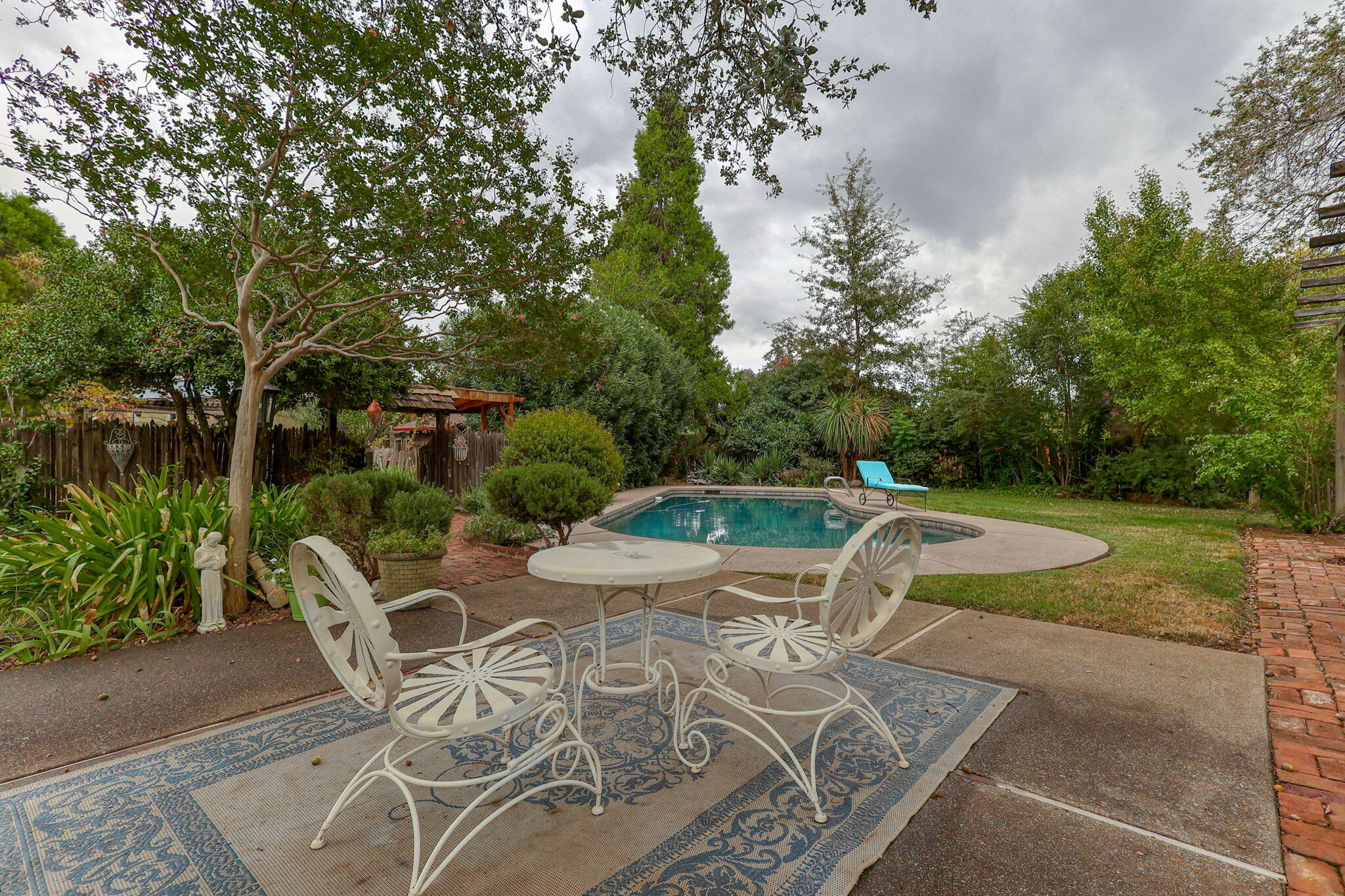 7077 Riata Drive Redding, CA 96002 - Photo 48 of 81 Pool