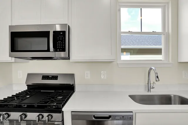 $299,400 | 2643 Marjorie Lane, Plainfield, IN 46168