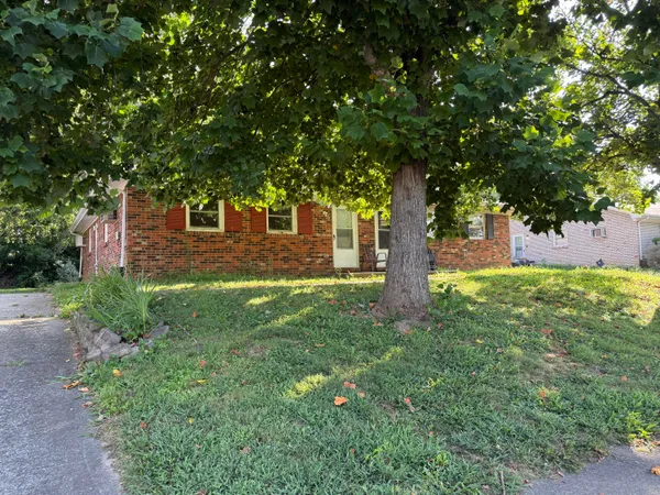 $1,100 | 315 Rebel Road, Nicholasville, KY 40356