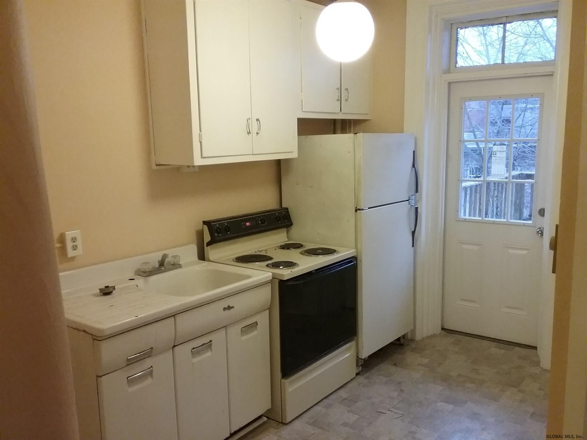 4 Irving Place, Unit 2 Troy, NY 12180 - Photo 2 of 8 Photo 3