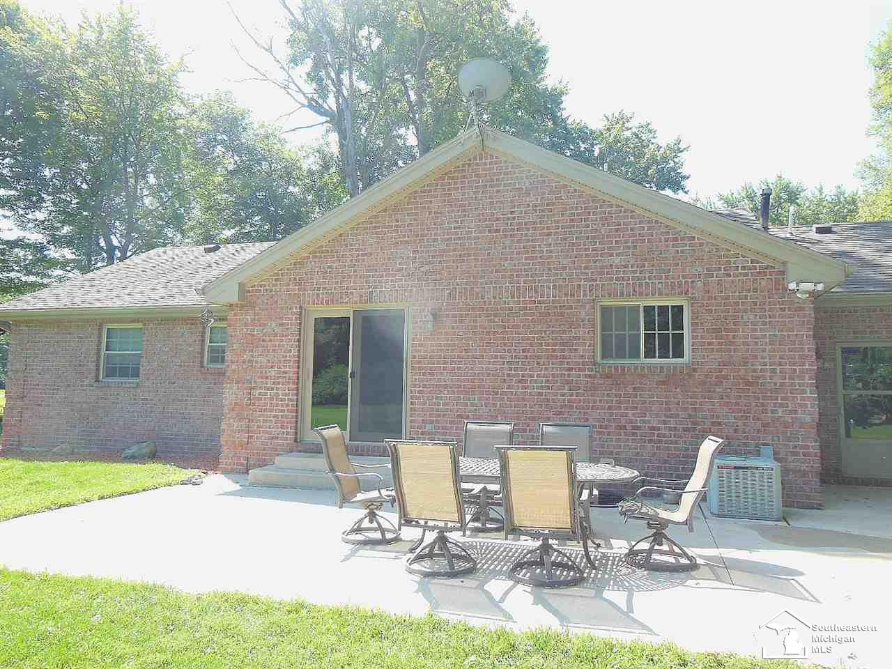 4266 Rauch Road Petersburg, MI 49270 - Photo 2 of 21