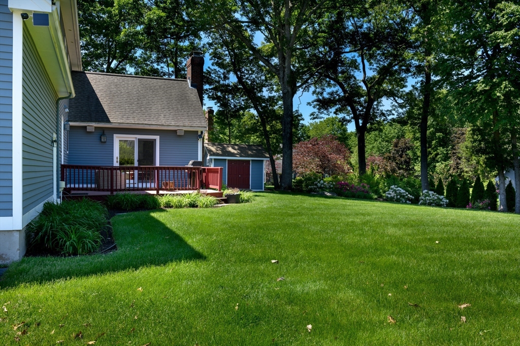 21 Round Table Road Shrewsbury, MA 01545 - Photo 37 of 40