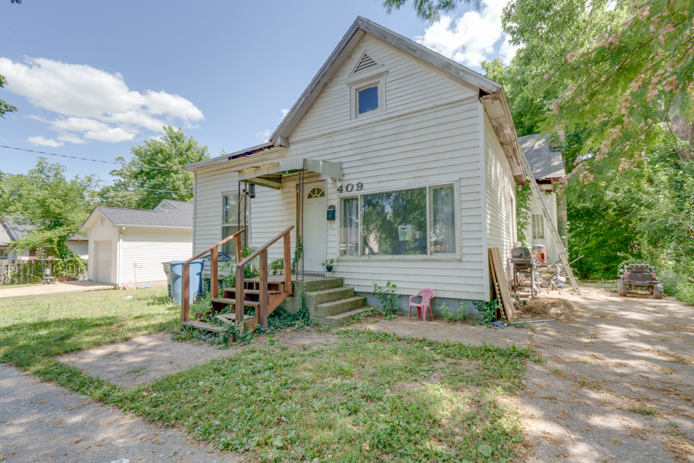 409 Jordan Street Mount Vernon, IL 62864 - Photo 1 of 12