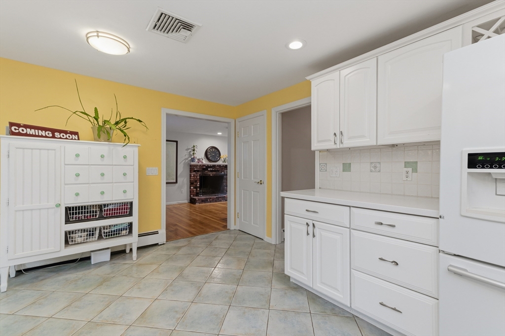 14 Fox Hill Road Framingham, MA 01701 - Photo 11 of 42 Gallery Image 11
