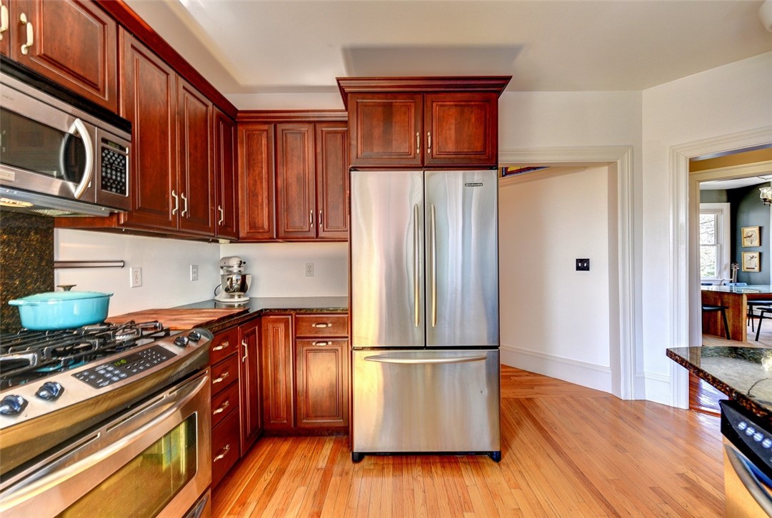 384 Benefit Street, Unit 2 Providence, RI 02903 - Photo 24 of 43