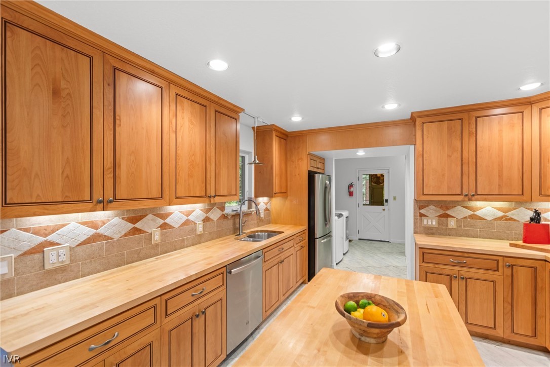 433 Winding Way Incline Village, NV 89451 - Photo 5 of 42 Gallery Image 5