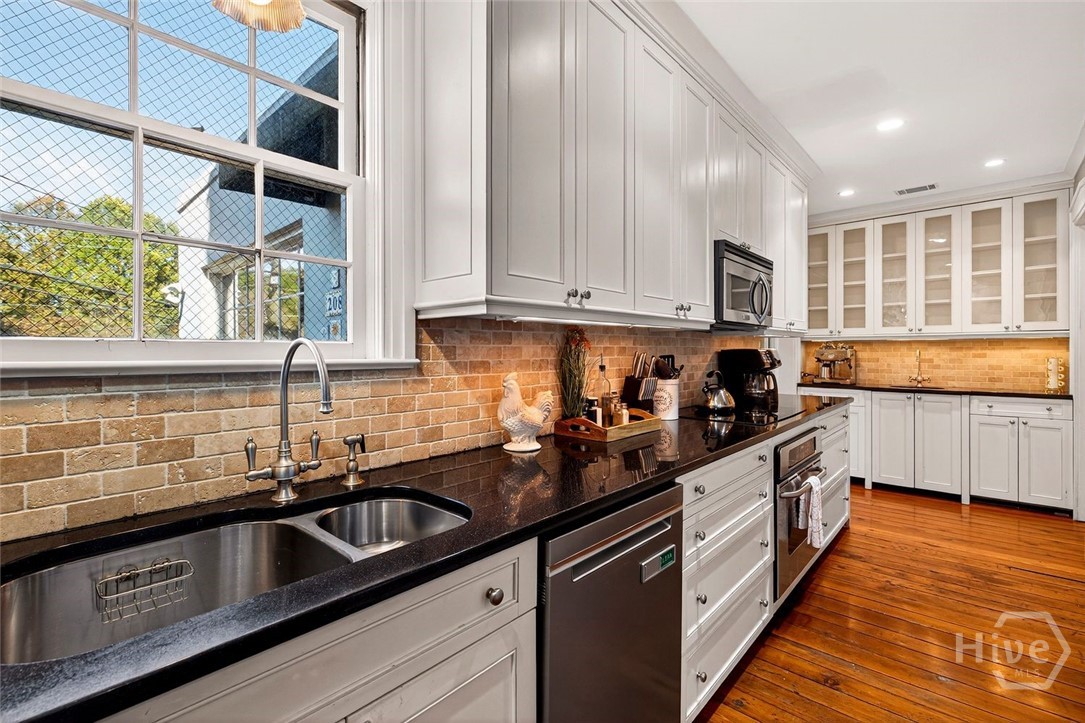 208 East Liberty Savannah, GA 31401 - Photo 11 of 50