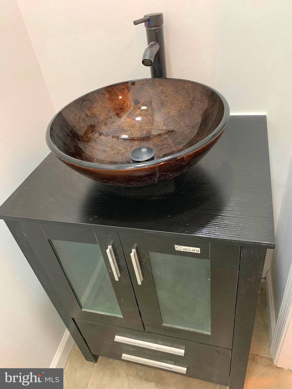 12140 Rambler Road Philadelphia, PA 19154 - Photo 11 of 14 Powder room designer sink