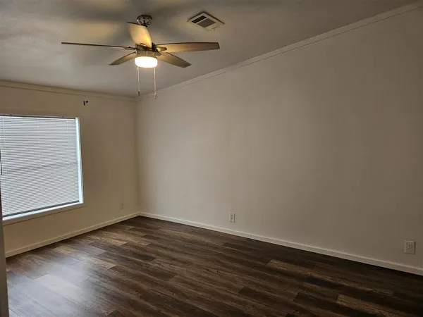 $122,900 | 215 Emma Jane Lane, Iowa, LA 70647