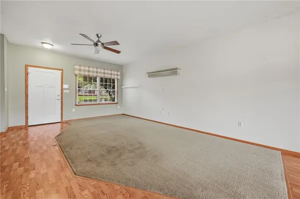 $249,000 | 6 Golfwood Drive, Hermitage, PA 16148