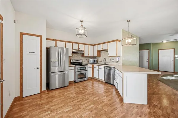 $249,000 | 6 Golfwood Drive, Hermitage, PA 16148