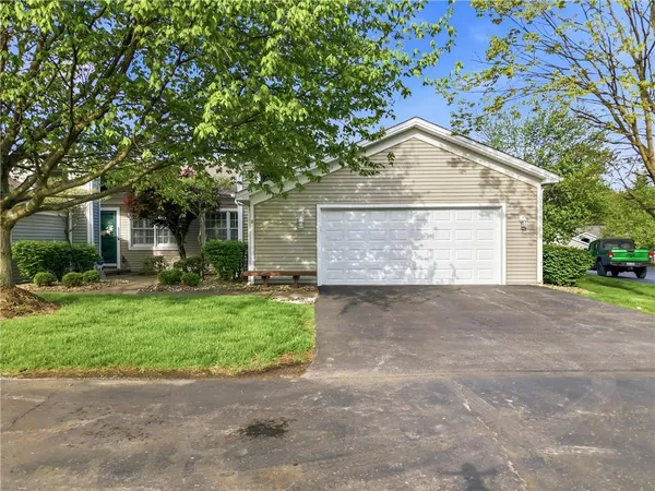 $249,000 | 6 Golfwood Drive, Hermitage, PA 16148