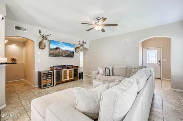 $280,000 | 380 Isaias Avenue, Canutillo, TX 79835