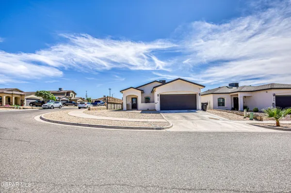 $280,000 | 380 Isaias Avenue, Canutillo, TX 79835