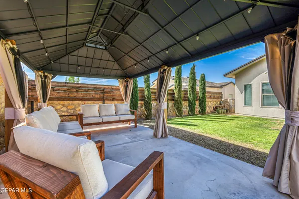 $280,000 | 380 Isaias Avenue, Canutillo, TX 79835