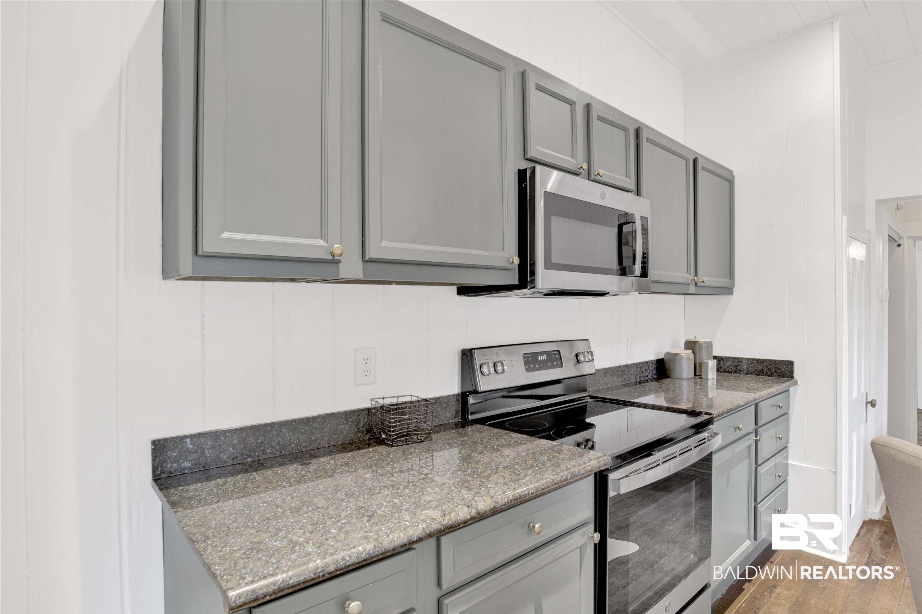 11 Van Heuval Street Mobile, AL 36606 - Photo 15 of 33
