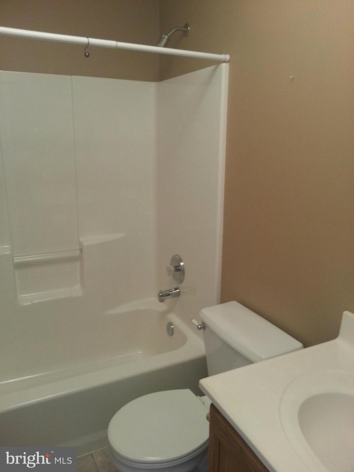57 Little Oak Road Fredericksburg, VA 22405 - Photo 11 of 30 Bath