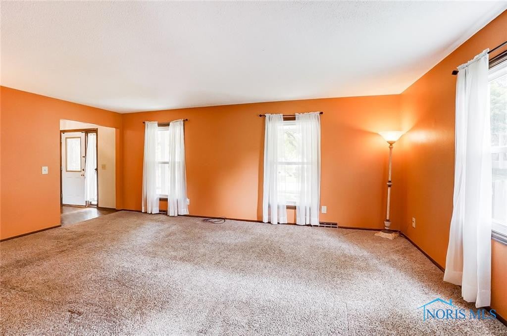 1109 Winghaven Road Maumee, OH 43537 - Photo 5 of 38 Gallery Image 5