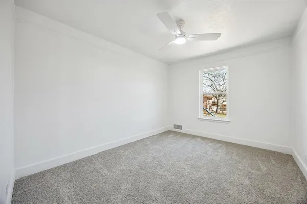 $330,000 | 808 Lee Drive, Bedford, TX 76022