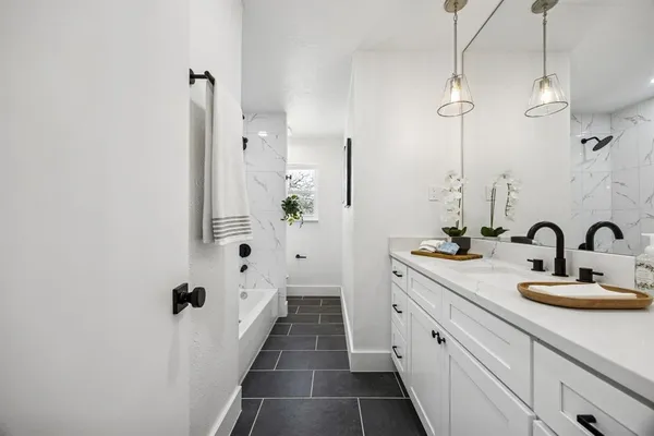 $330,000 | 808 Lee Drive, Bedford, TX 76022