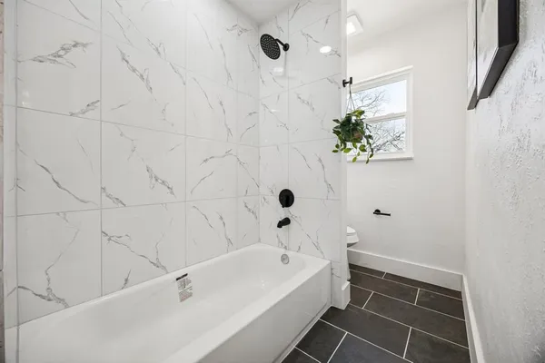 $330,000 | 808 Lee Drive, Bedford, TX 76022