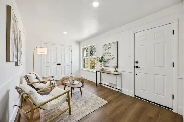 $330,000 | 808 Lee Drive, Bedford, TX 76022